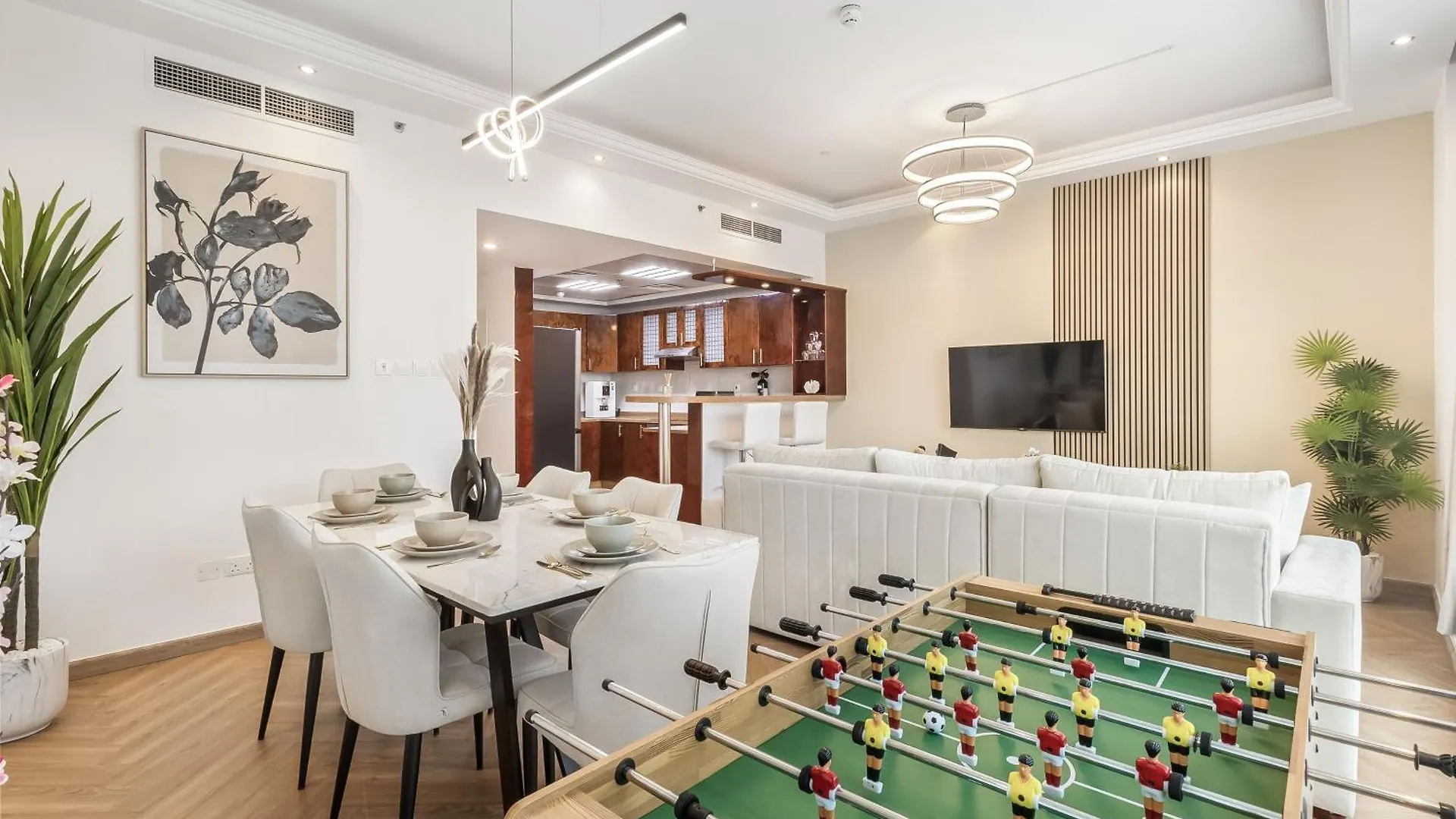 Spacious 3 Bedroom Newly Furnished - Dubai Marina Apartment