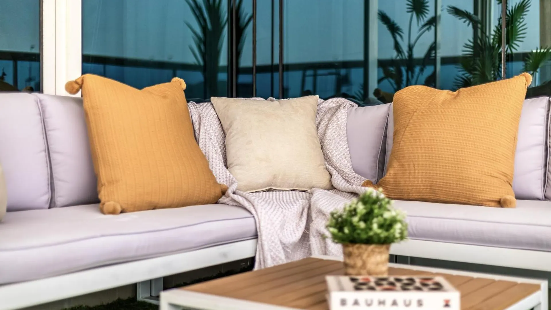 דירה Spacious 3 Bedroom Newly Furnished - Dubai Marina איחוד האמירויות הערביות